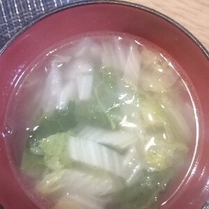 白菜、人参の中華スープ